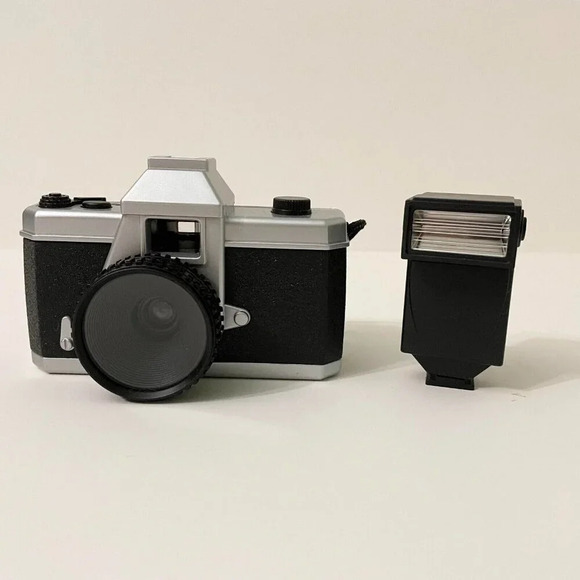 Bratz The Movie MGA Camera Flash And Film Toy - Picture 3 of 16